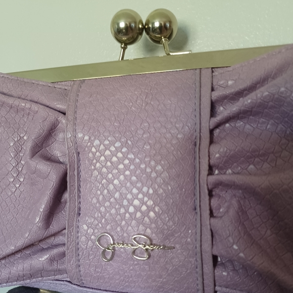 Jessica Simpson Lilac Kiss Lock Bow Snakeskin Print Wristlet - Picture 6 of 7